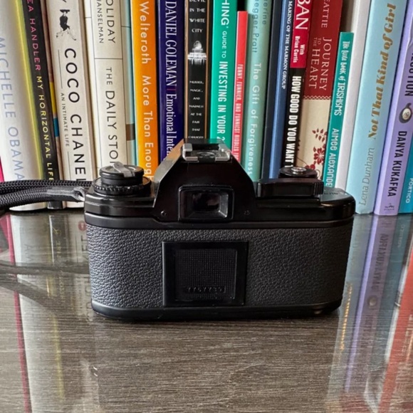 Nikon EM 35mm Film Camera with 50mm F1.8 Lens - Picture 2 of 2